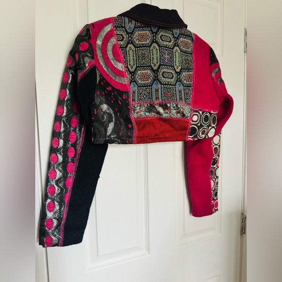 Abstract Reworked Cropped Jacket - Picture 3 of 6